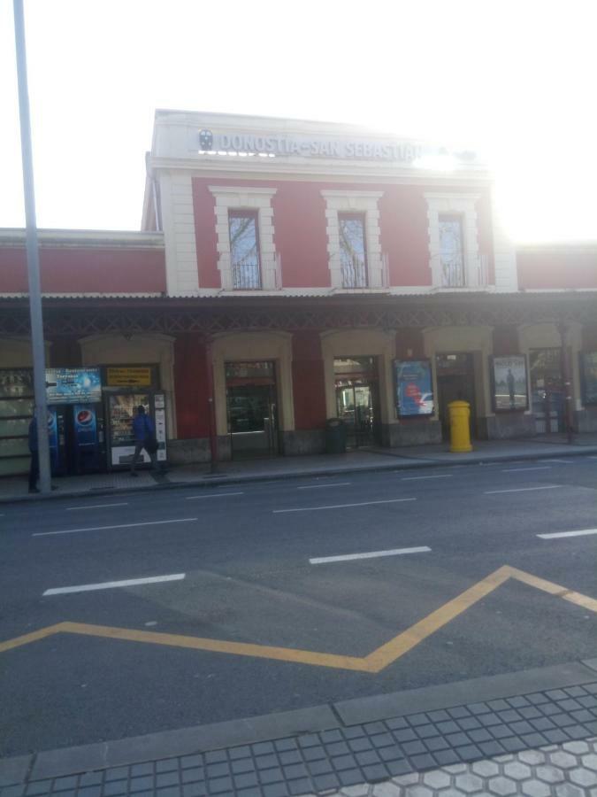 Los Fronterizos Hotel Irun Esterno foto