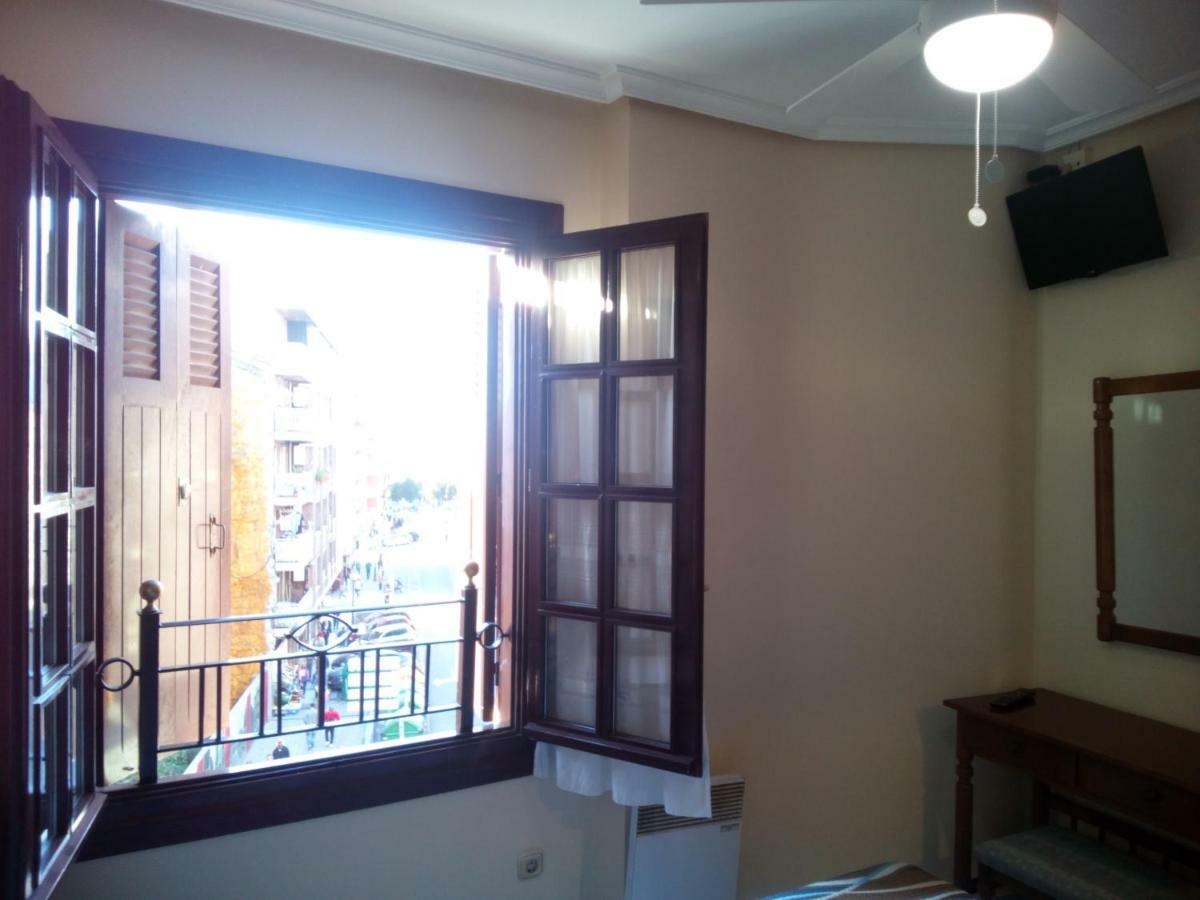 Los Fronterizos Hotel Irun Esterno foto