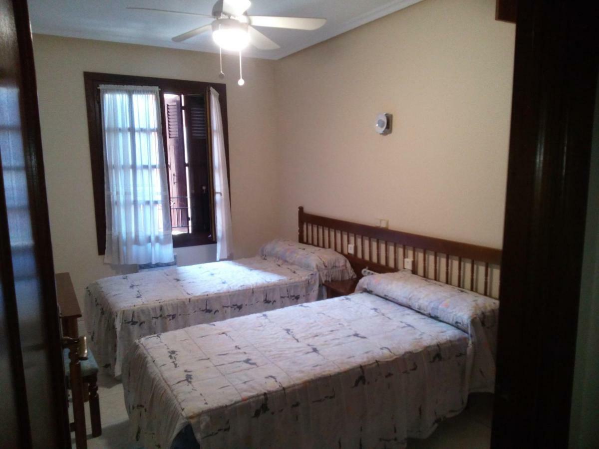 Los Fronterizos Hotel Irun Esterno foto